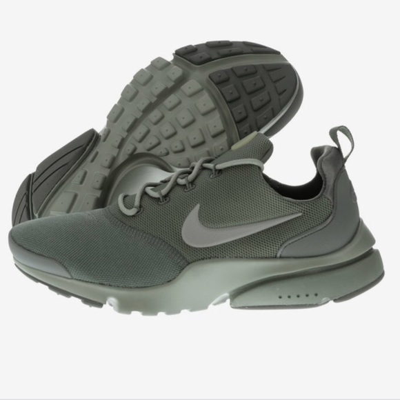 NIKE PRESTO FLY OLIVE GREEN WOMENS SHOES NWT - Picture 2 of 6